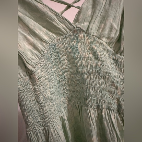 Large Green Maxi Dress - Picture 5 of 6